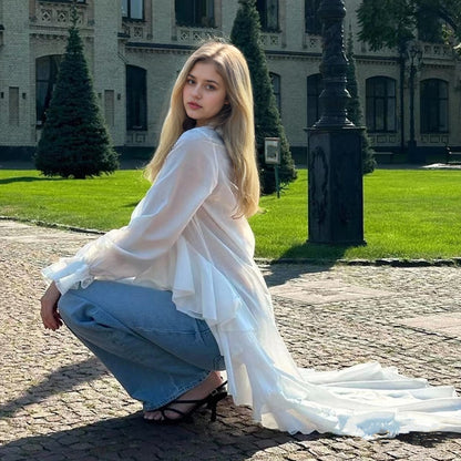 🌸 Elegant Ruffled V-Neck Blouse – Sophisticated, Stylish & Perfectly Versatile